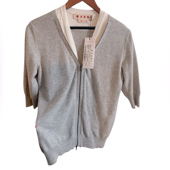 MARNI grey zip-up short sleeves sweater. Cream faux undershirt. Size 40.
